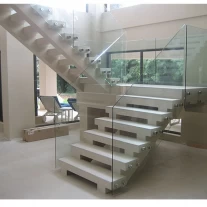 Chine sans cadre rambarde en verre avec support de bras de fer inoxydable de verre et d'acier pour escalier fabricant de porcelaine fabricant