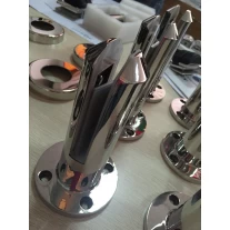 China Schwimmbäder Glasgeländer Marine-Edelstahl 316 runden Bodenplatte Zapfen Hersteller