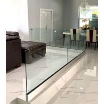 China Drenagem moderna de drenagem de água multifuncional Railings de vidro de alumínio para a varanda Villa Hotel Mall Apartamento fabricante