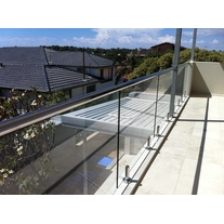 Chine Balustrade extérieure moderne de balcon d'acier inoxydable de la conception 304/316 d'escalier fabricant