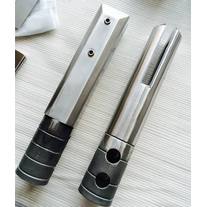 China Edelstahl-Kernbohrer-Zapfen für rahmenloses Glasgeländer-Design Hersteller