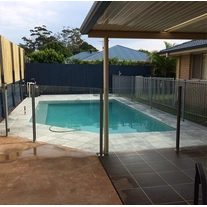 China semiframless swimming pool fence,aluminum glass pool fence fabrikant