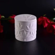 中国 定制浮雕徽标带有盖的白色陶瓷蜡烛罐 制造商