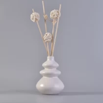 Chine Reed diffuseur bouteille semi porcelaine décoration bougeoir en gros fabricant