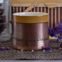 China Empty Ceramic Candle Holders with Metal Glazing for Home decoration manufacturer