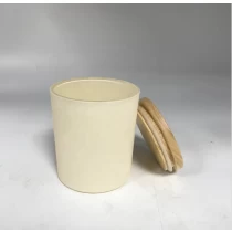 China eco friendly empty candle jar glass with wooden lid manufacturer