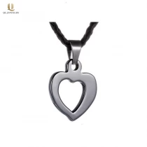 China Erstaunliche offene herzförmige Wolframkarbid Anhänger Halskette Liebe Herz Schmuck China Lieferant Hersteller
