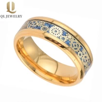 Cina Moda e popolare 8mm piatto da uomo ad alta lucidato oro in metallo duro anello in metallo duro in raso in fibra di carbonio e ingranaggi in oro Inlay Inlay China fabbrica produttore