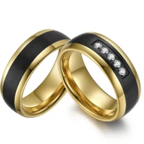 Chine Chine Bagues en carbure de tungstène assorties pour elle et lui Anneaux de couple en tungstène de 8 mm Anneau en carbure de tungstène or et noir bombé avec pierres blanches CZ Fabricants fabricant