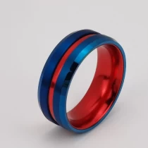 Cina Anello di tungsteno in stock Popolare 8mm Alto lucido e spazzolato Bordi piatti e smussati Carburo di tungsteno blu e anello in alluminio rosso Produttori cinesi produttore