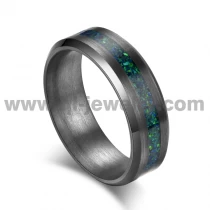 porcelana China Anillo de bodas de metal raro para hombres y mujeres Anillo de tantalio puro con bordes biselados de 6 mm con incrustaciones de ópalo verde Fabricantes fabricante