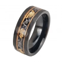 Chine De nombreuses alliances en tungstène en stock Bague en tungstène marteau noir et or avec feuille d'or et incrustation d'aluminium Fournisseur chinois fabricant