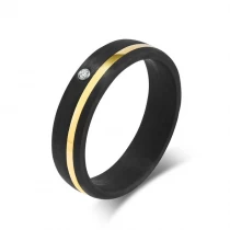 China 6 mm gewölbter schwarzer Kohlefaserring mit gold-/roségold-/silberfarbenem Edelstahlstreifen an der Seite und einem CZ-Stein. China-Hersteller Hersteller