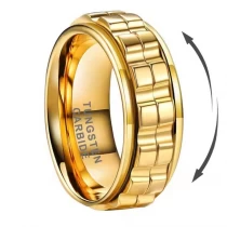 Cina Design speciale, lavorazione eccellente, bordi piatti e gradini, anello girevole da uomo in tungsteno dorato, vestibilità comoda, produttore cinese produttore