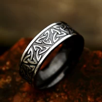 Chine Nordic Viking Celtic Knot Titanium Steel Ring Wholesale European and American Retro Fashion Inoxydless en acier inoxydable China fabricant fabricant