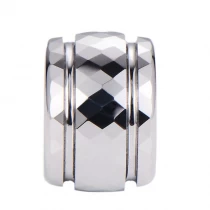 porcelana El diamante de tungsteno masculino más nuevo y único, el diamante de tungsteno, el colgante de carburo de tungsteno facetado por China fabricante fabricante