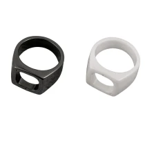 China Premium Wholesale Zirconia Ceramic Ring for Men with Inlaid Square Design manufacturer
