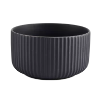 Tsina Matte black ceramic candle containers na may disenyo ng guhit Manufacturer