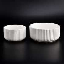 中国 条纹图案哑光白色陶瓷蜡烛船舶 制造商
