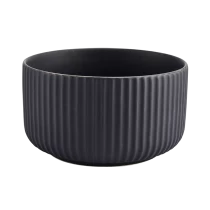 porcelana Contenedor de vela de cerámica negro mate personalizado para velas grandes. fabricante