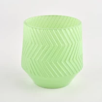 China Grüner Glaskerzenhalter mit geprägtem Muster Hersteller