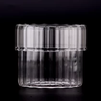 Chine Pot de bougie en verre à ligne verticale de 14,5 oz, vente en gros, avec couvercle pour la maison fabricant