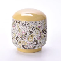 Tsina Pakyawan Mga Natatanging Mamahaling Ceramic Candle Vessel Jars na may Ceramic na Takip Manufacturer
