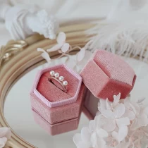 China FANAI elegant pink jewelry box velvet ring box manufacturer