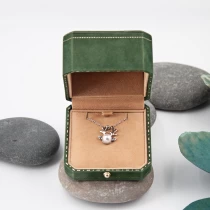 China Christmas gift packaging jewelry pearl necklace storage factory box manufacturer