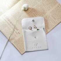 China Botton microfiber pouch jewelry packaging pink color pouch bag for Christmas gift manufacturer