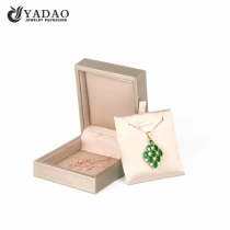 China Luxury silk plastic box can choose any color with own customize logo manufacturer