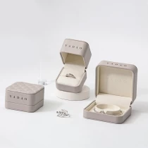 China FANAI elegant high quality jewelry box set collection ring necklace jewelry box manufacturer