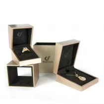 China Jewelry Box Ring Earrings Bracelet Plastic Box Covered by Plastic Packaging manufacturer