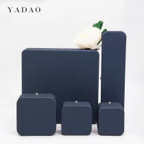 China Wholesale small moq Custom high quality leather box set for jewelry packaging manufacturer