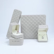 China New Design Leather Jewelry Box Plastic Packaging for Ring Earrings Necklace Box manufacturer