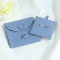 الصين الحقيبة المصنوعة من الألياف الدقيقة للمجوهرات مع وسادة إدراج شعار المواد الملونة المخصصة الصانع
