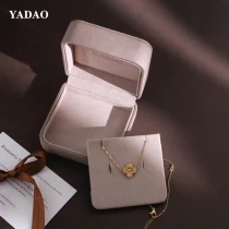 China Original design new logo craft high end microfiber any colors jewelry pendant necklace box round corner manufacturer