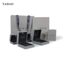 Kina Unbox glans smykkeemballage boks design blændning førte skinnende diamant fabrikant
