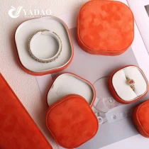China New color orange red eye catching ring necklace gift packaging style fashion accessory top lid velvet box manufacturer