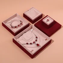 Китай Изготовленный на заказ ультра тонкий дизайн упаковки ювелирных изделий коробки из бархатной ткани высококачественный производителя