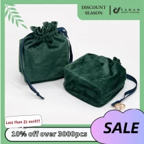 China Christmas green velvet drawstring pouch manufacturer