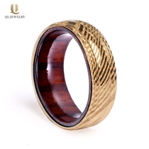 Cina Anello di acciaio damasco e legno dell\'oro della fasciatura della fabbrica professionale 8mm produttore