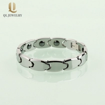 Chine Prix ​​bon marché Bracelet de liaison en carbure de tungstène avec aimants Inlay Chine fournisseur fabricant