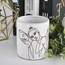 China Custom home wedding decor girls picture ceramic candle holder ceramic vessel candle manufacturer