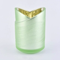 China Wholesales custom luxury colored heart shape glass candle holder manufacturer