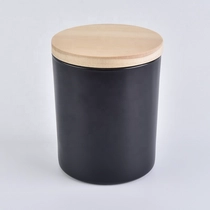 China 200ml Matte Black Candle Jar With Wooden Lids manufacturer