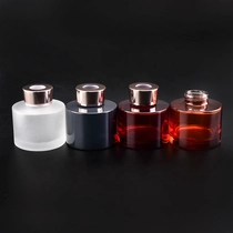 China Spray light color glass decorative reed diffuser bottle manufacturer