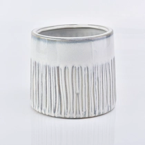 China Unique design white ceramic candle holder home decoration manufacturer