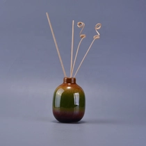 China Essential fragrance ceramic oil reed bottle diffuser home decor wholesale manufacturer
