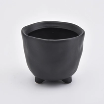 China Round shape cute ceramic jars matte black candle holders wholesale manufacturer